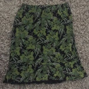 Green print Citiknit skirt size Large NW/O Tags.